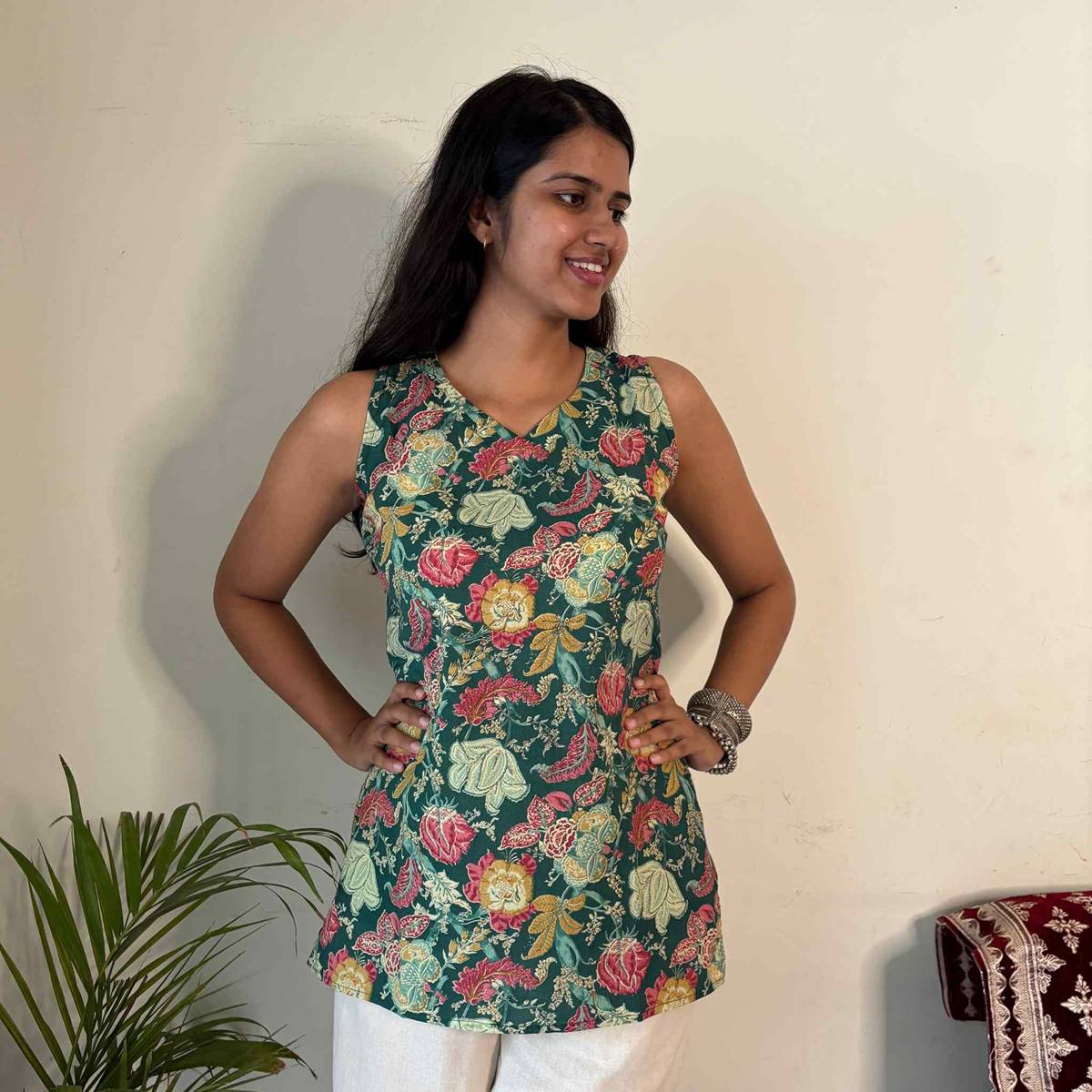 Green Floral Print Cut Sleeves Pure Cotton Short Kurti For Women