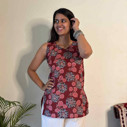 Maroon Jaipuri Print Cut Sleeves Pure Cotton Short Kurti For Women