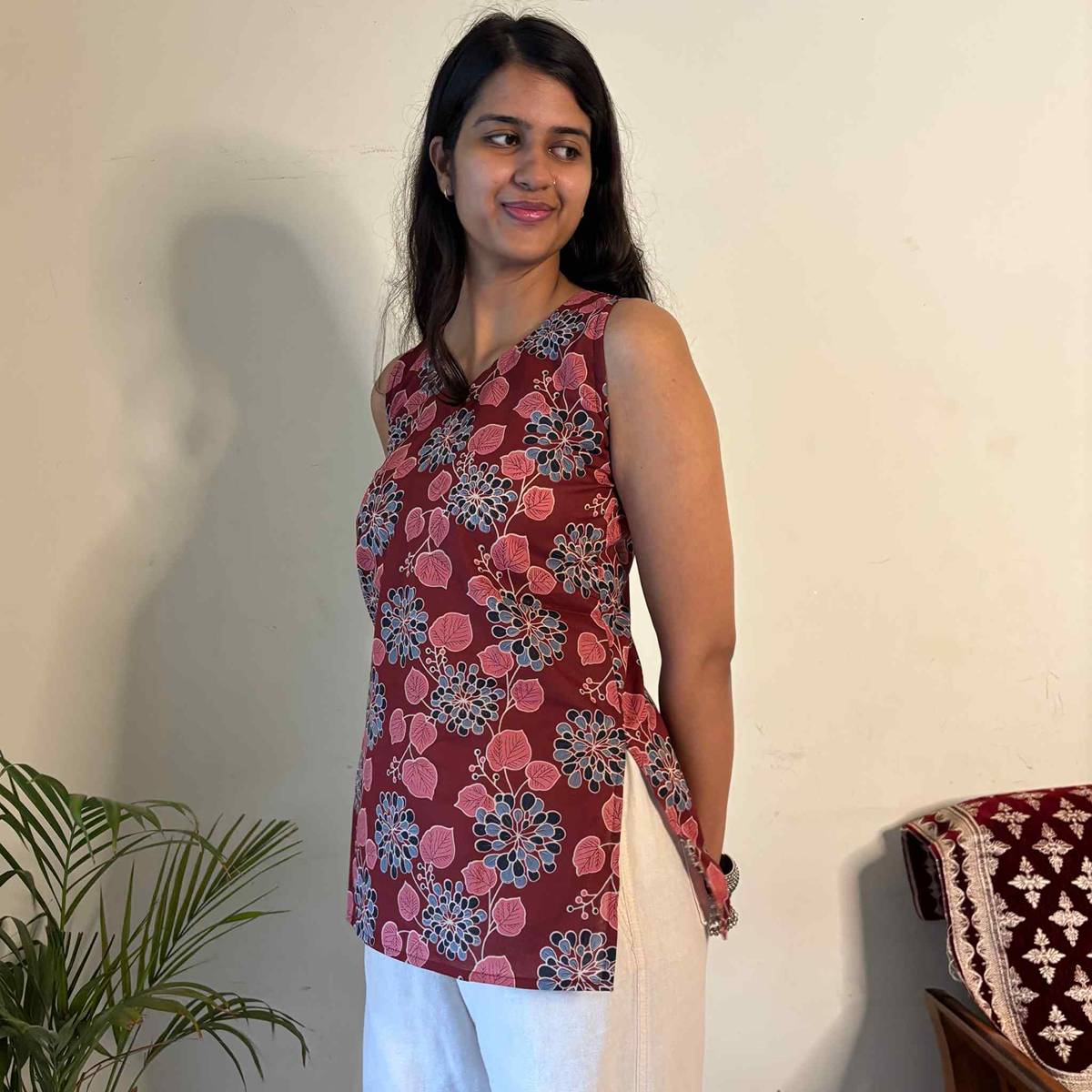 Maroon Jaipuri Print Cut Sleeves Pure Cotton Short Kurti For Women