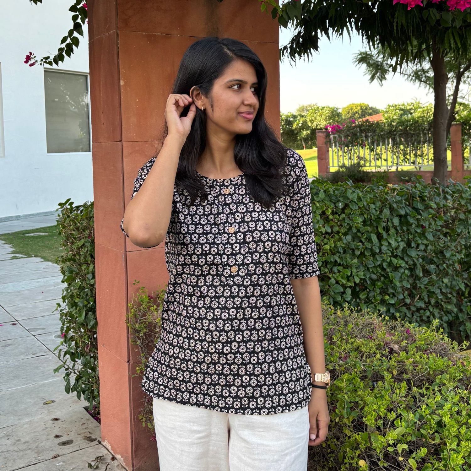 Daily Wear Black Printed Short Kurti For Women