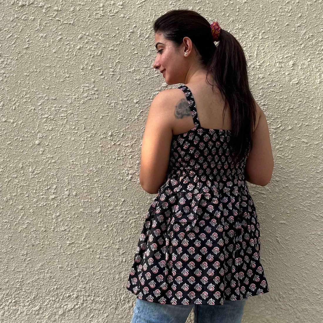 Women's Floral Print Smocked Black Tank Top, Casual Summer Wear