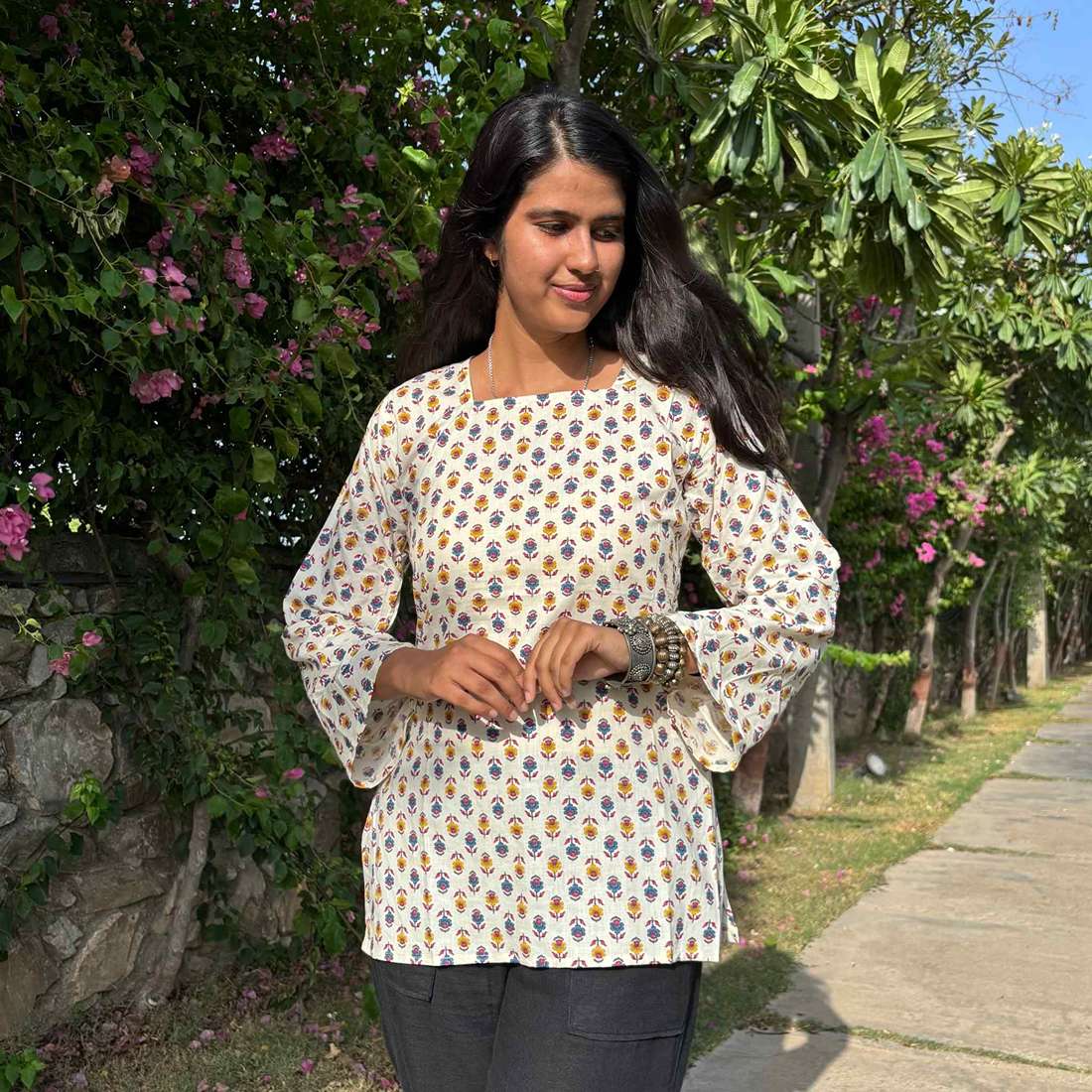 Pure Cotton Full Sleeves White Printed Short Kurti With Back Zig Zag Dori