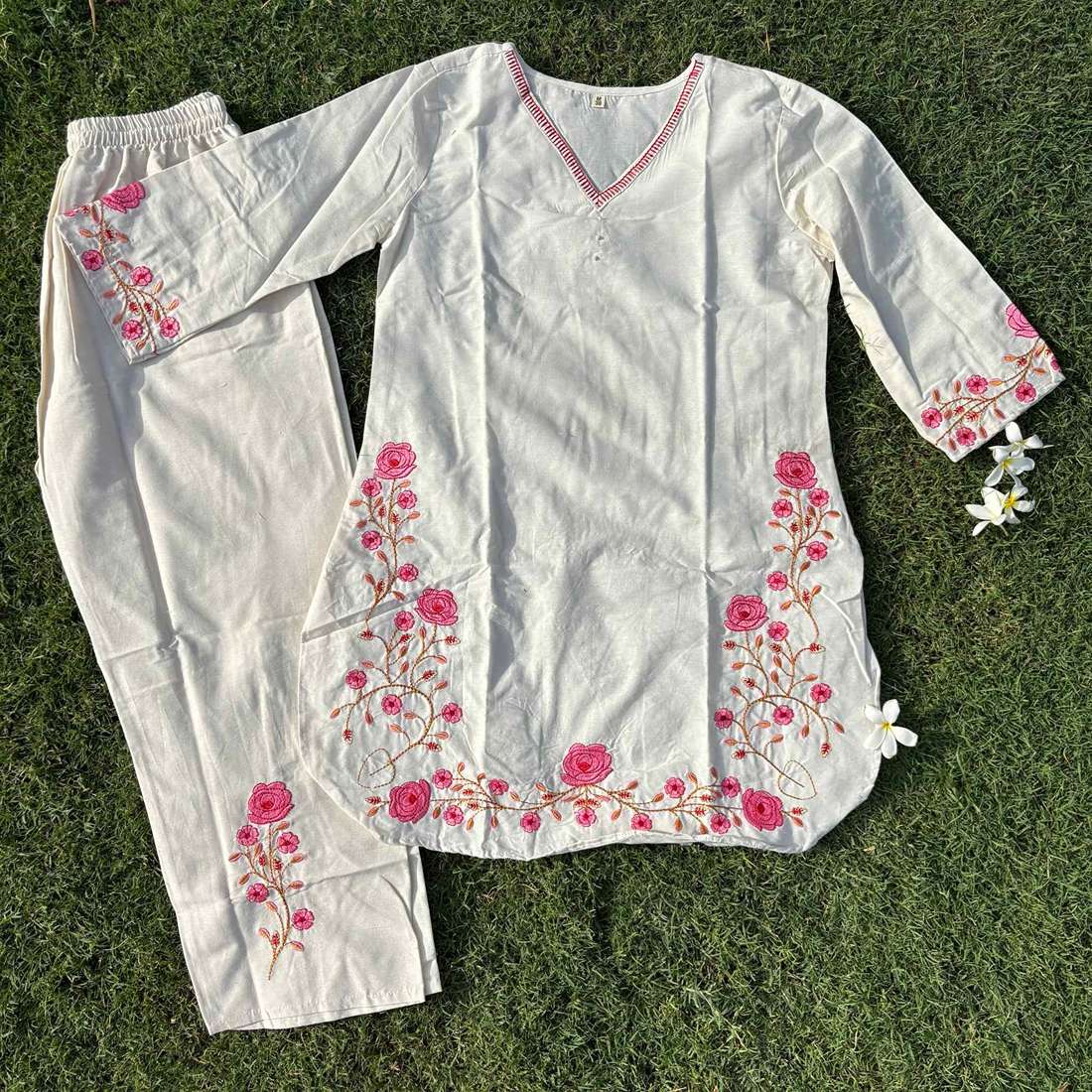 White Color Co-Ord Set With Floral Pink Embroidery On Kurti & Pant For Women
