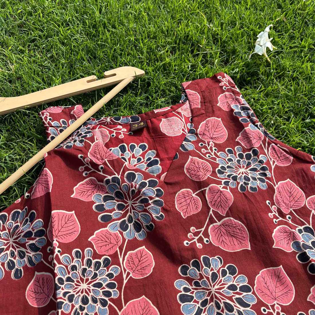 Maroon Jaipuri Print Cut Sleeves Pure Cotton Short Kurti For Women