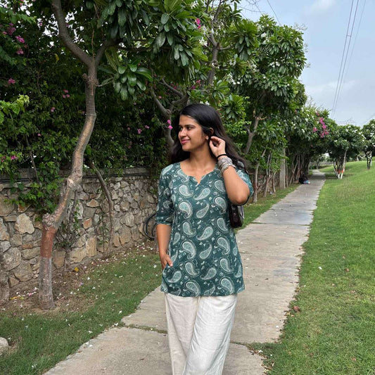Green Jaipuri Print Pure Cotton 3/4th Sleeves Short Kurti For Women