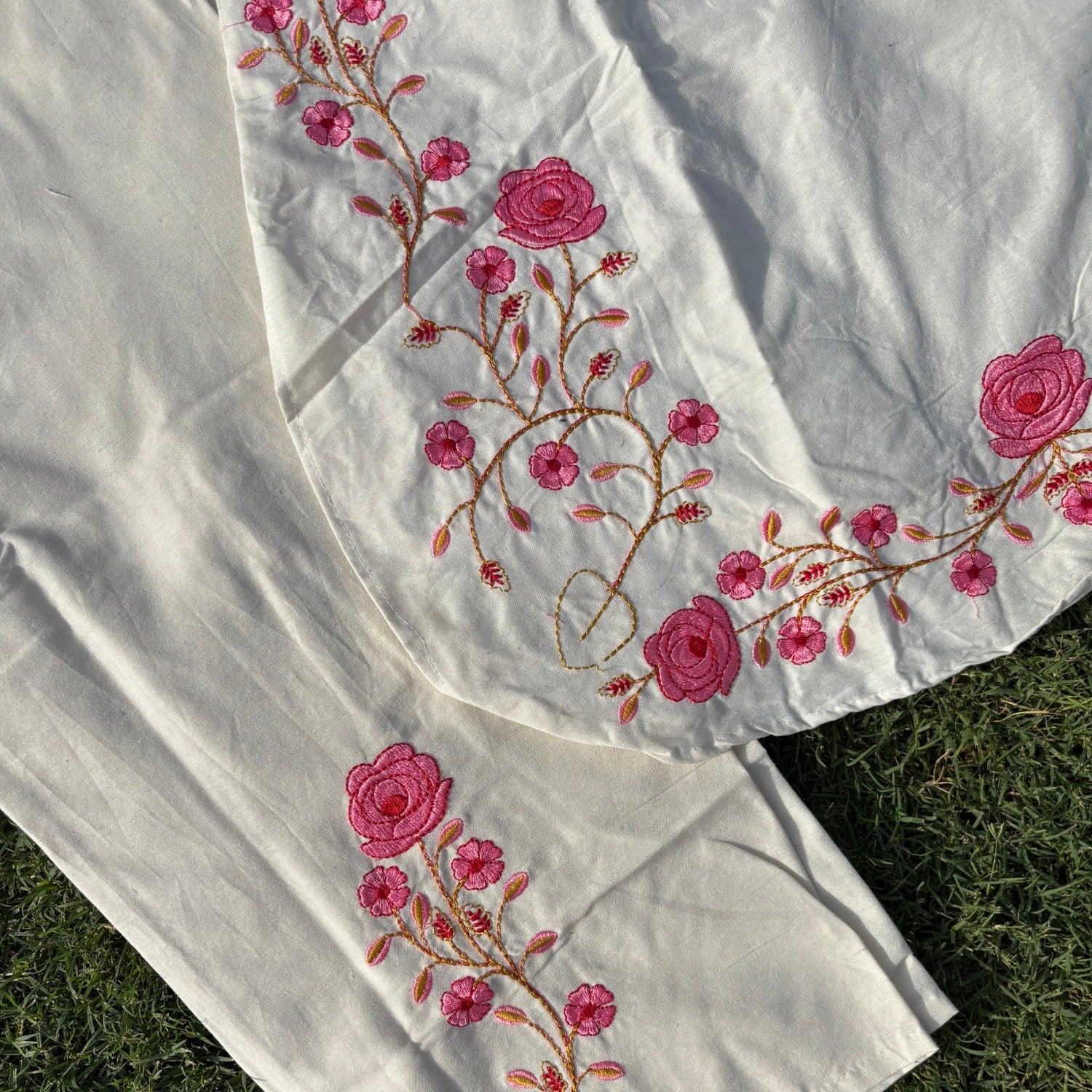 White Color Co-Ord Set With Floral Pink Embroidery On Kurti & Pant For Women