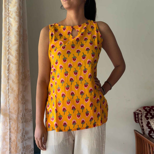 Aamras Pure Cotton Printed Kurti With Keyhole Detail For Women